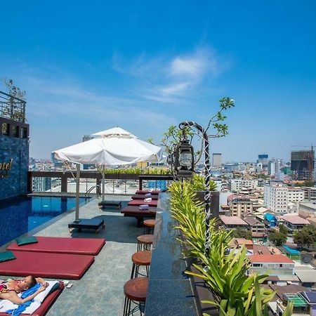 V Hotel Phnom Penh Extérieur photo