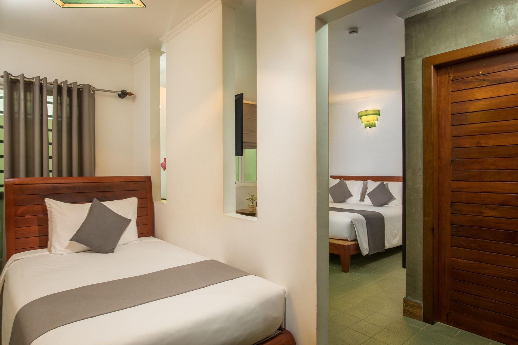 V Hotel Phnom Penh Extérieur photo
