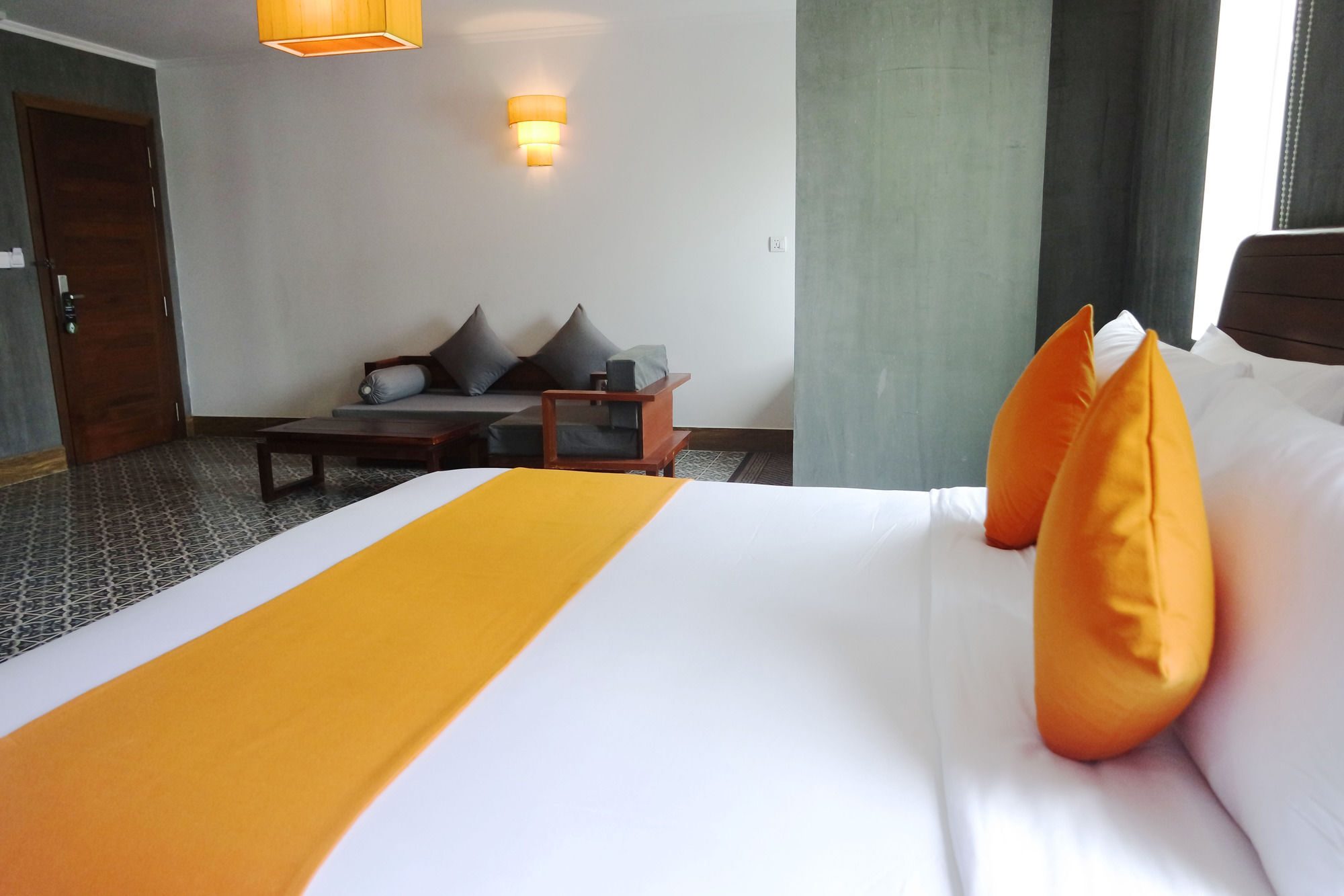 V Hotel Phnom Penh Extérieur photo