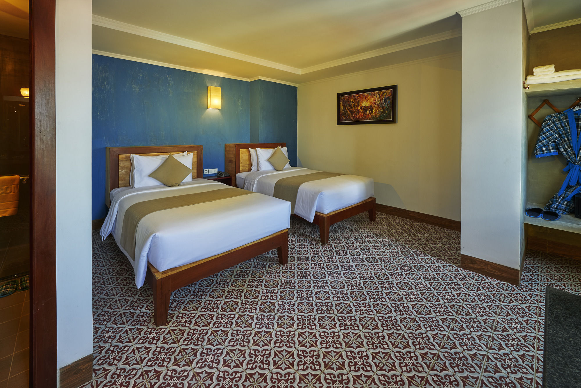 V Hotel Phnom Penh Extérieur photo