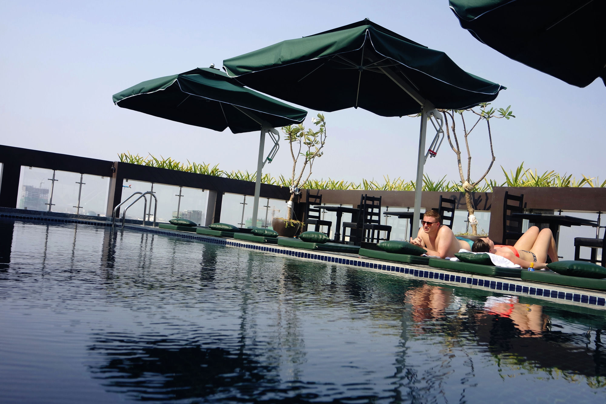 V Hotel Phnom Penh Extérieur photo